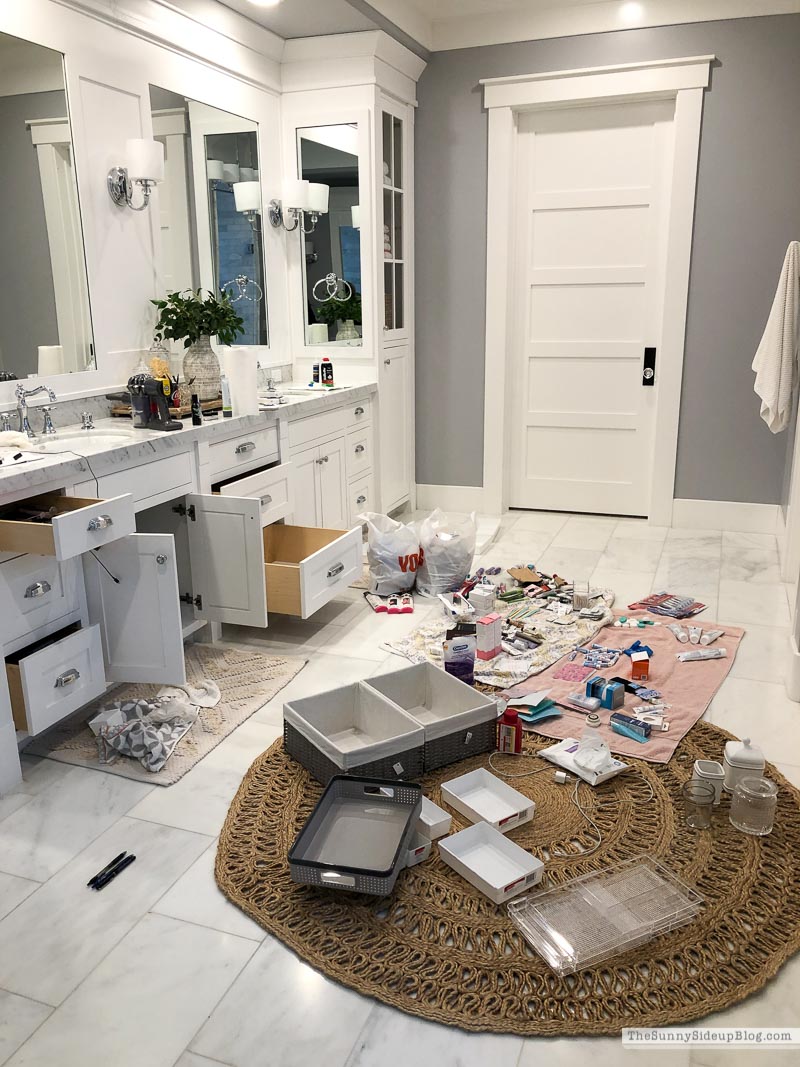 Mastering Bathroom Organization: Creative and Practical Tips - 3