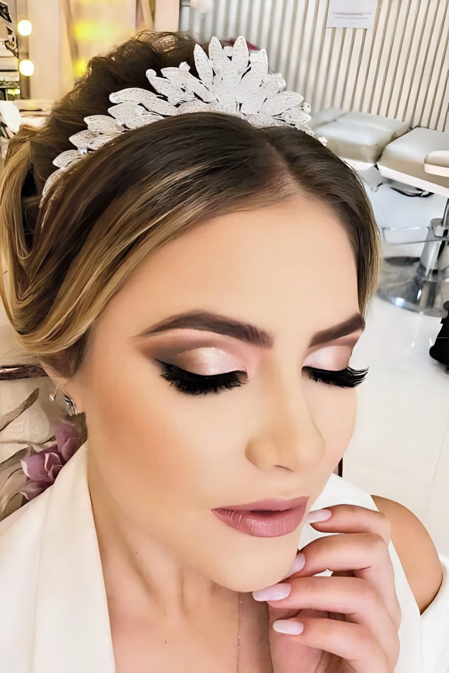 Perfect Wedding Makeup: Achieving the Ideal Look for Your Big Day - 10