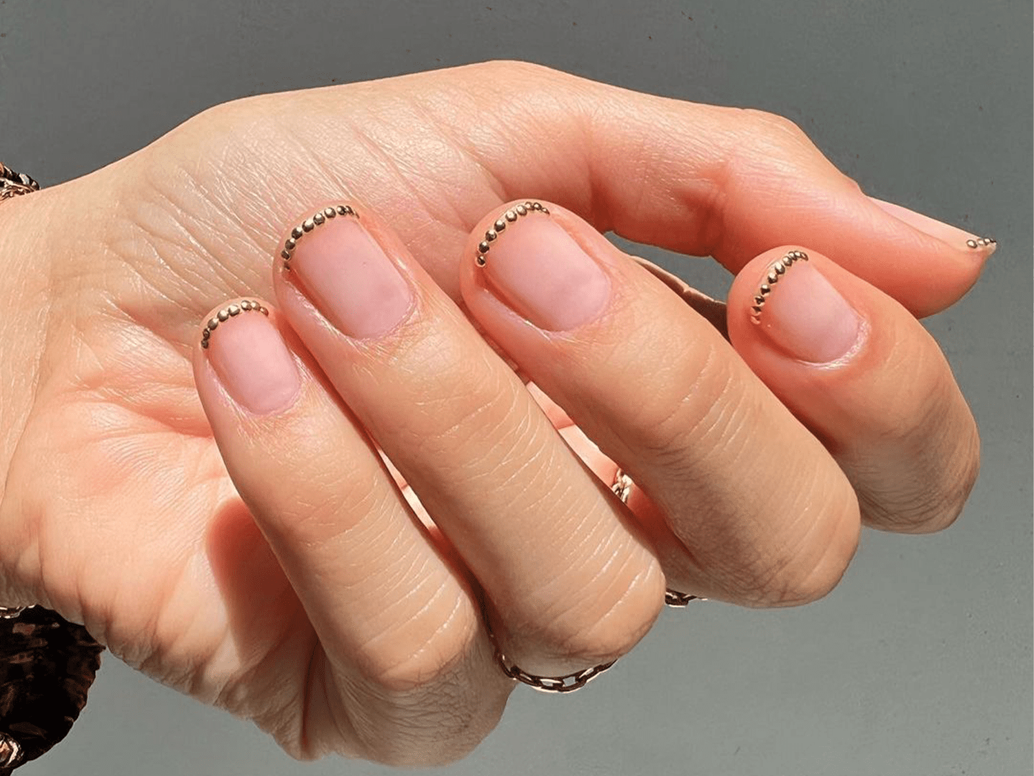 Short Nails: The Ultimate Guide to a Chic and Practical Manicure - 4