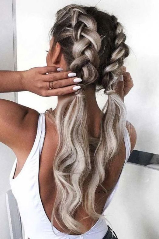 Top 10 Trendy Summer Hairstyles to Try in 2024 - 10