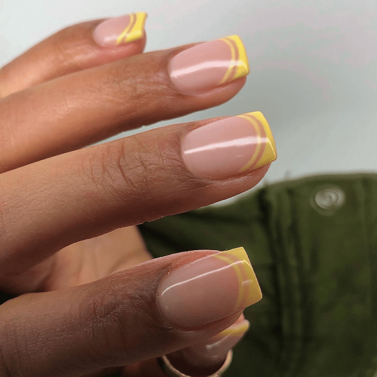 Perfect Short Acrylic Nails: A Guide to Beautiful and Stylish Choices - 3