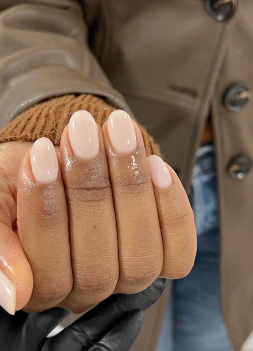 Perfect Short Acrylic Nails: A Guide to Beautiful and Stylish Choices - 5