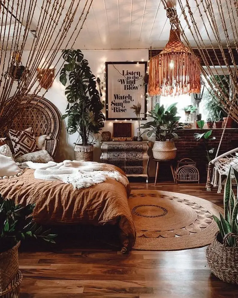 Earthy Bedroom: Embracing Natural Elements for a Cozy Space - 2