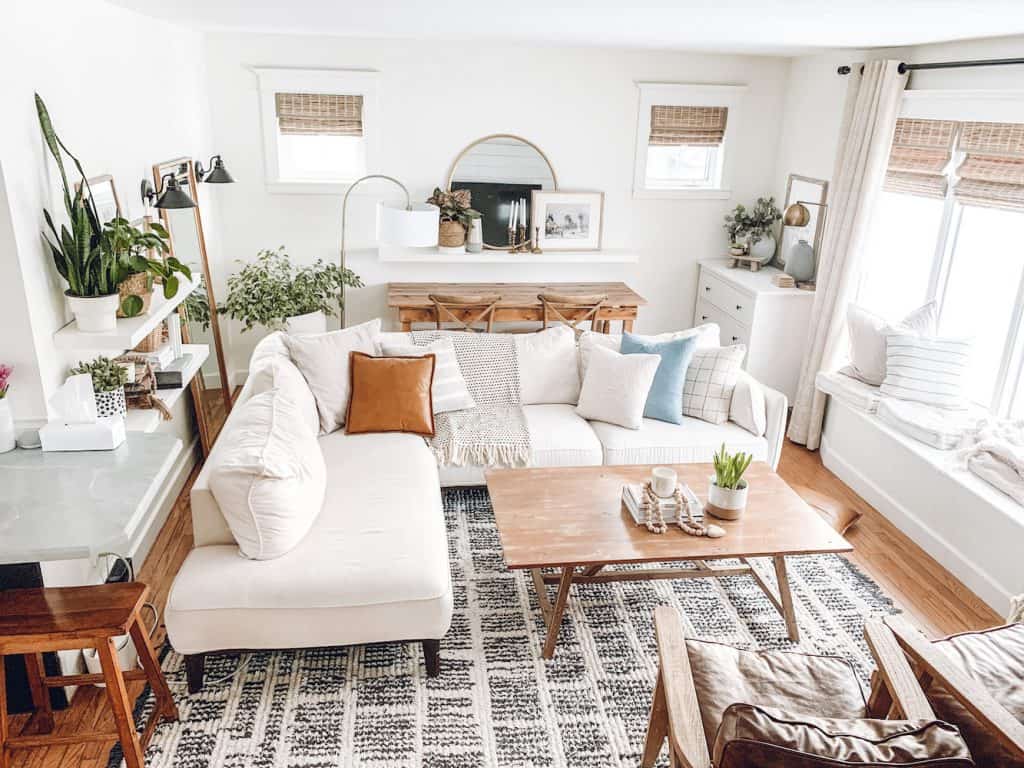 The Ultimate Guide to Modern Farmhouse Decor: Transform Your Space with Rustic Elegance - 8