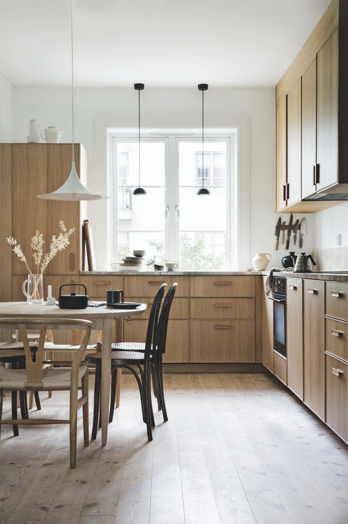 Scandinavian Kitchen Design: Minimalism Meets Functionality - 7