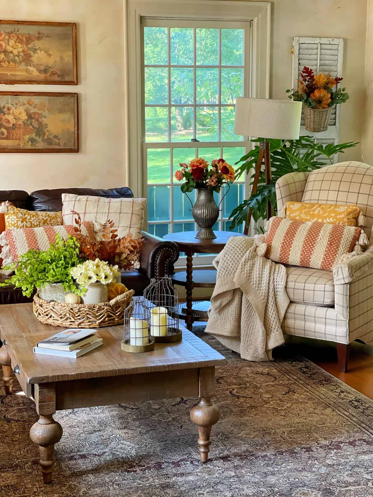 Vintage Farmhouse Decor: Timeless Charm Meets Rustic Elegance - 9