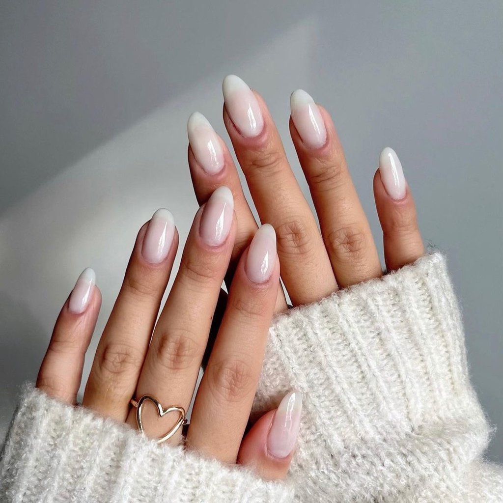 Milky White Nails: The Ultimate Trend for a Chic and Minimalist Look - 3