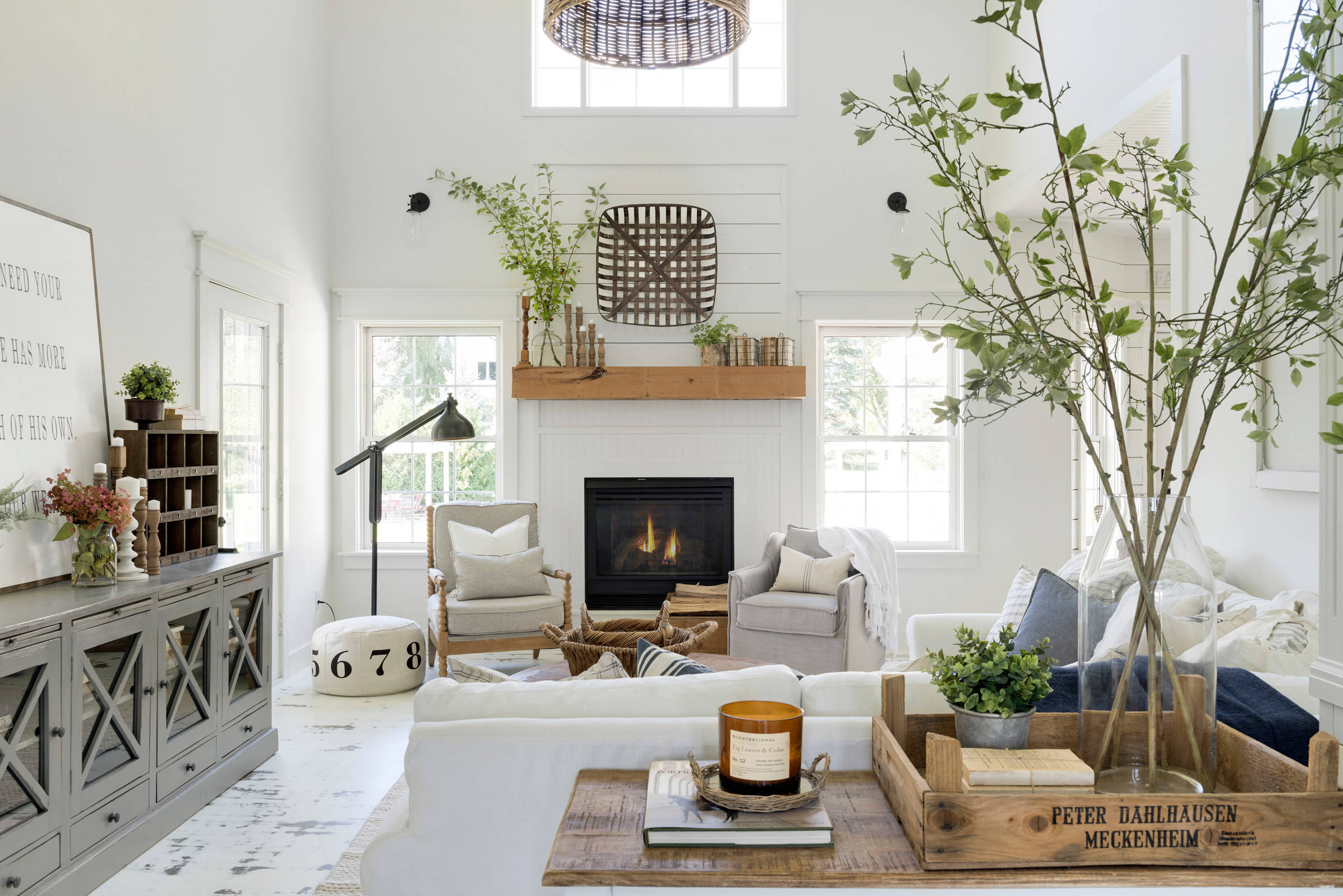 Farmhouse Decor: Timeless Ideas for a Cozy and Rustic Home - 9