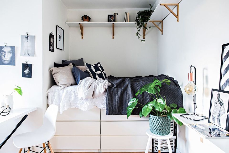 Mastering Bedroom Organization: Tips and Strategies for a Clean, Relaxed Space - 5